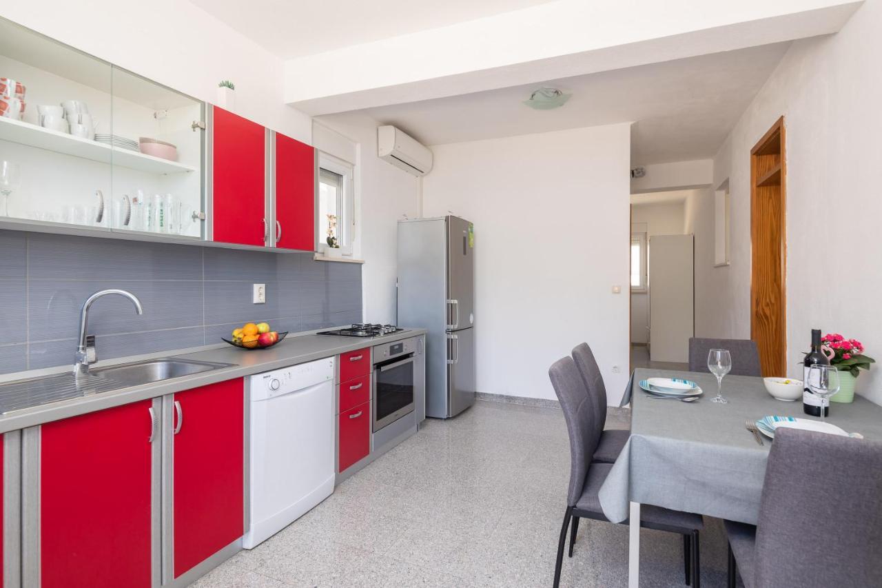 לוקבה Aqua Vista Apartments מראה חיצוני תמונה